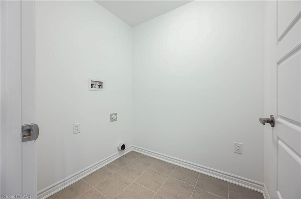 4043 Saida Street, Mississauga, ON - Indoor Photo Showing Other Room