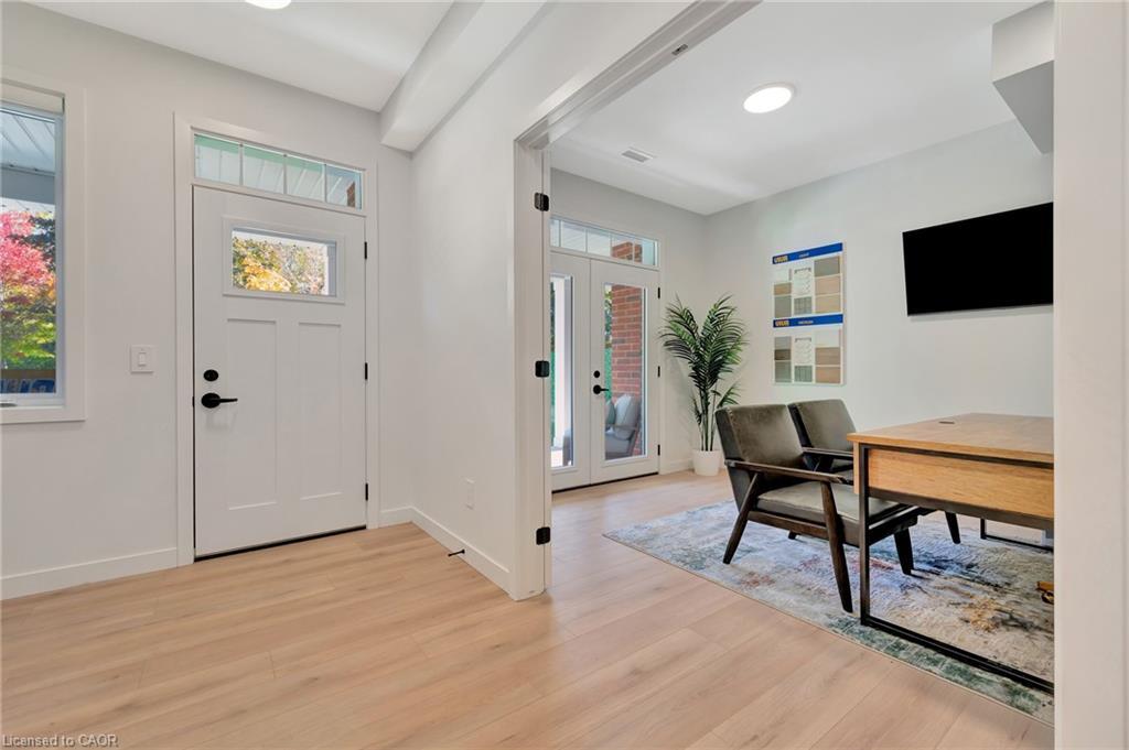 33 Mill Street, Kitchener, ON - Indoor