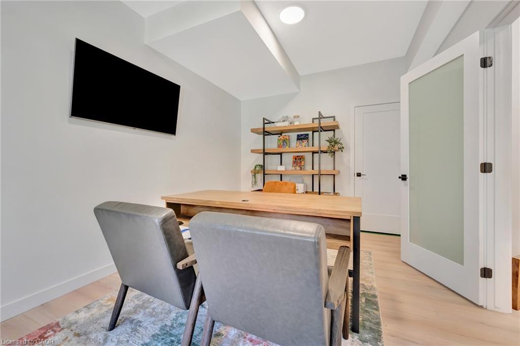 33 Mill Street, Kitchener, ON - Indoor