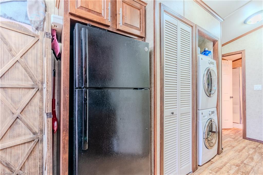 4 Tamarack-4449 Milburough Line, Burlington, ON - Indoor Photo Showing Laundry Room