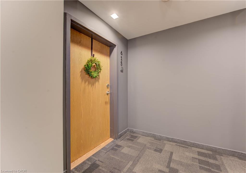 615-247 Northfield Drive E, Waterloo, ON - Indoor Photo Showing Other Room