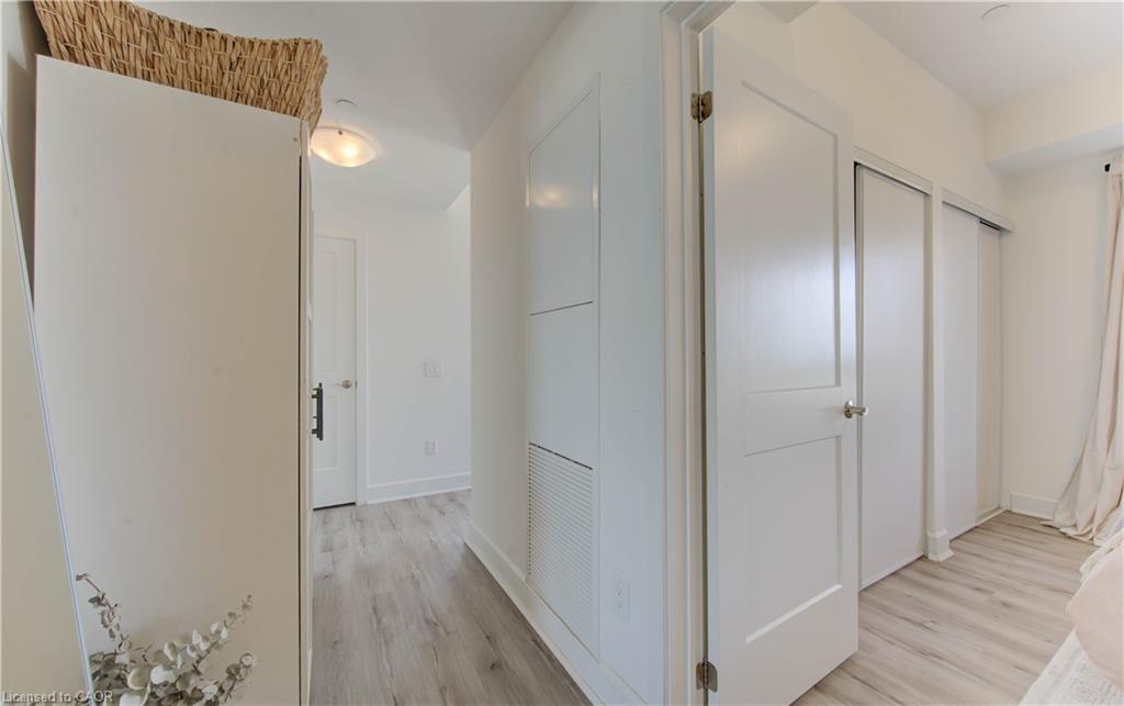 615-247 Northfield Drive E, Waterloo, ON - Indoor Photo Showing Other Room