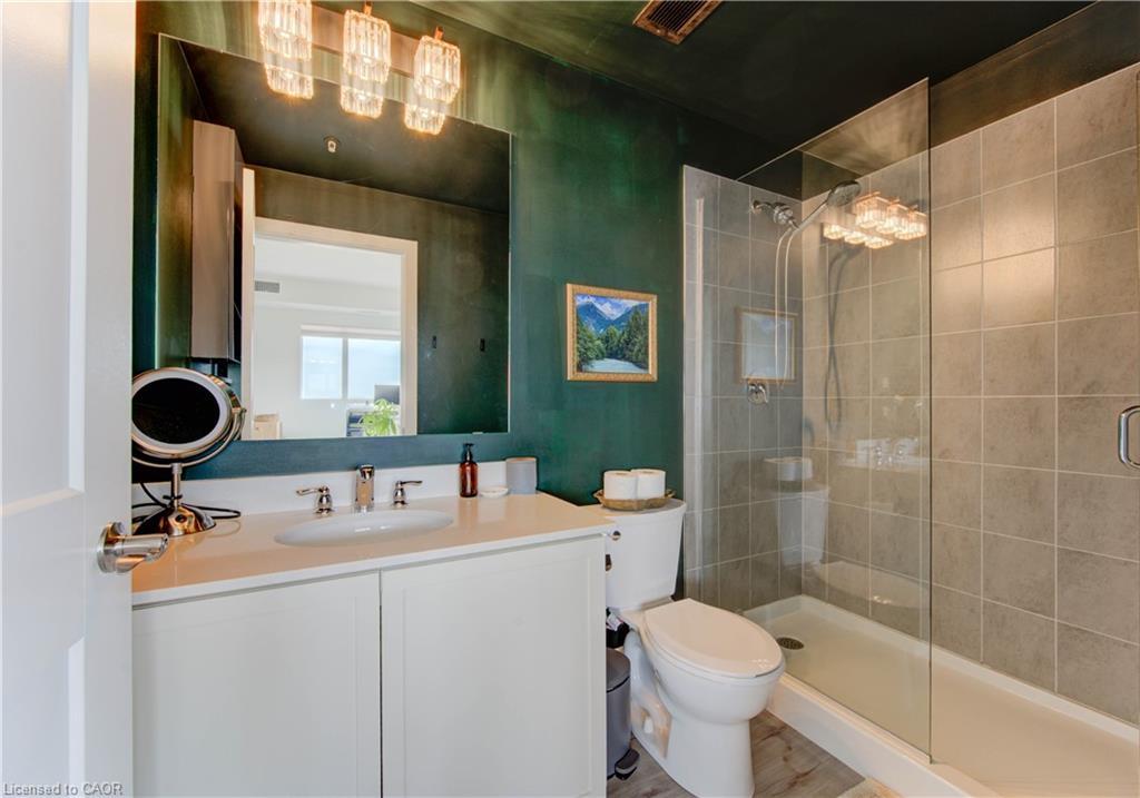 615-247 Northfield Drive E, Waterloo, ON - Indoor Photo Showing Bathroom
