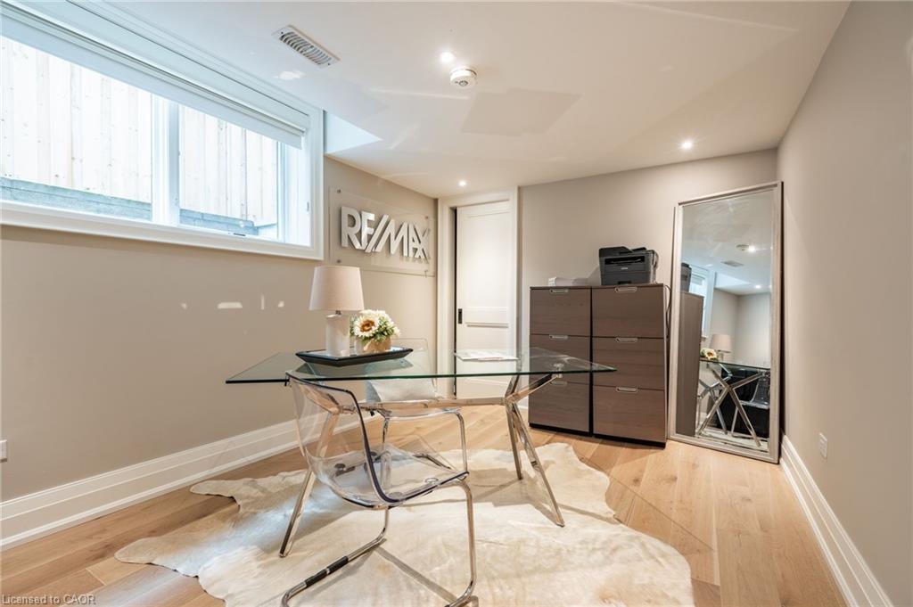 385 Pine Cove Road, Burlington, ON - Indoor Photo Showing Other Room