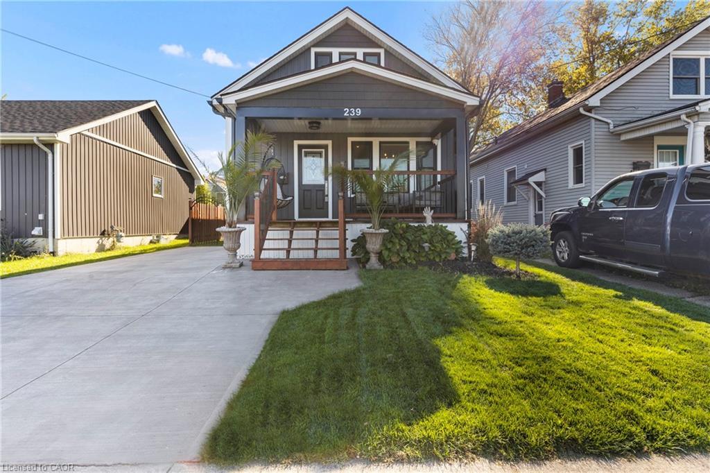 239 Bowen Road, Fort Erie, ON - Outdoor With Deck Patio Veranda With Facade