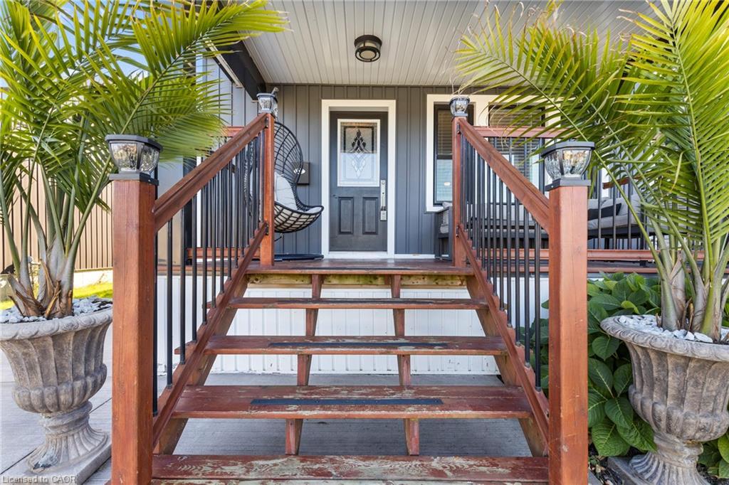 239 Bowen Road, Fort Erie, ON - Outdoor With Deck Patio Veranda