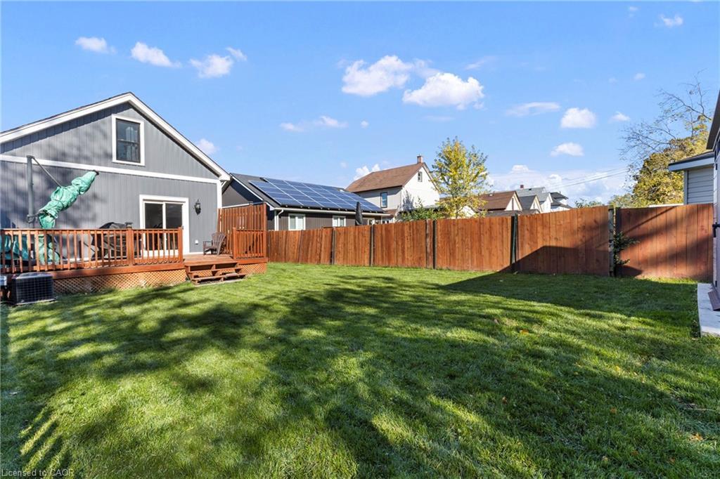 239 Bowen Road, Fort Erie, ON - Outdoor With Deck Patio Veranda With Backyard