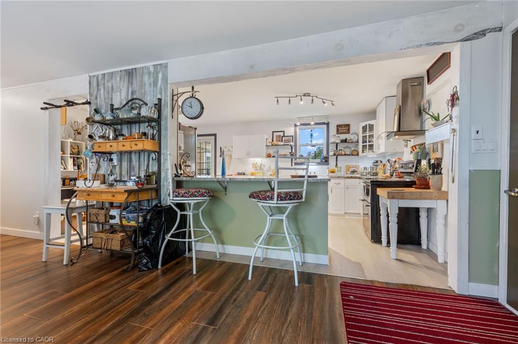 30 Bee Street, Booth'S Harbour, ON - Indoor