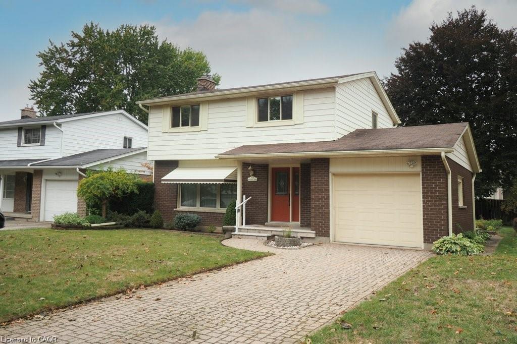 15 Niagara Road, Kitchener, ON - Outdoor With Facade