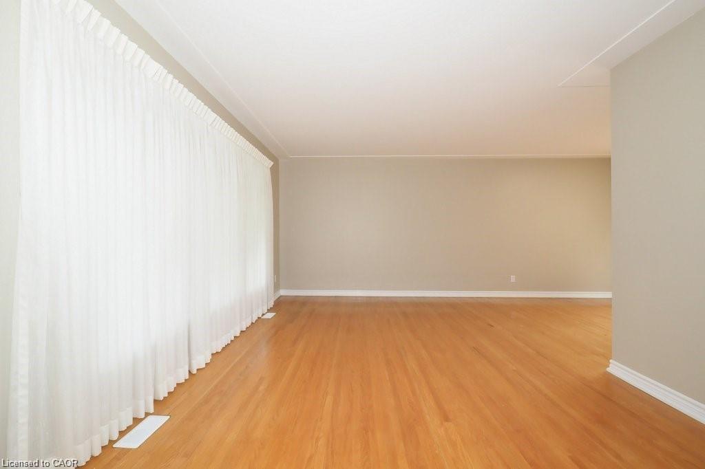 15 Niagara Road, Kitchener, ON - Indoor Photo Showing Other Room