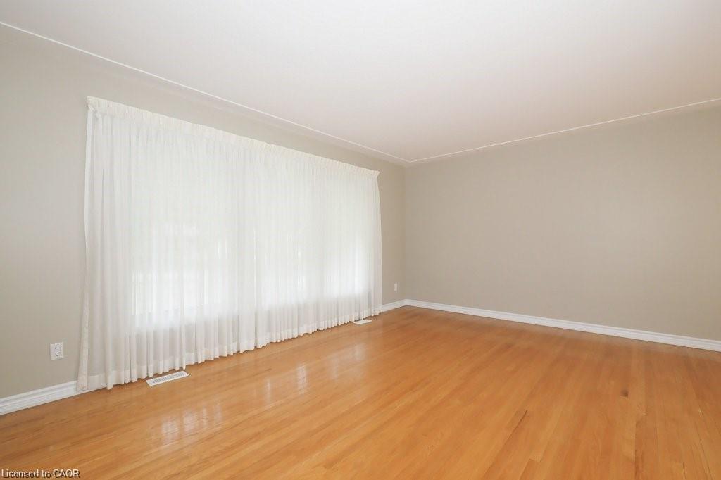 15 Niagara Road, Kitchener, ON - Indoor Photo Showing Other Room