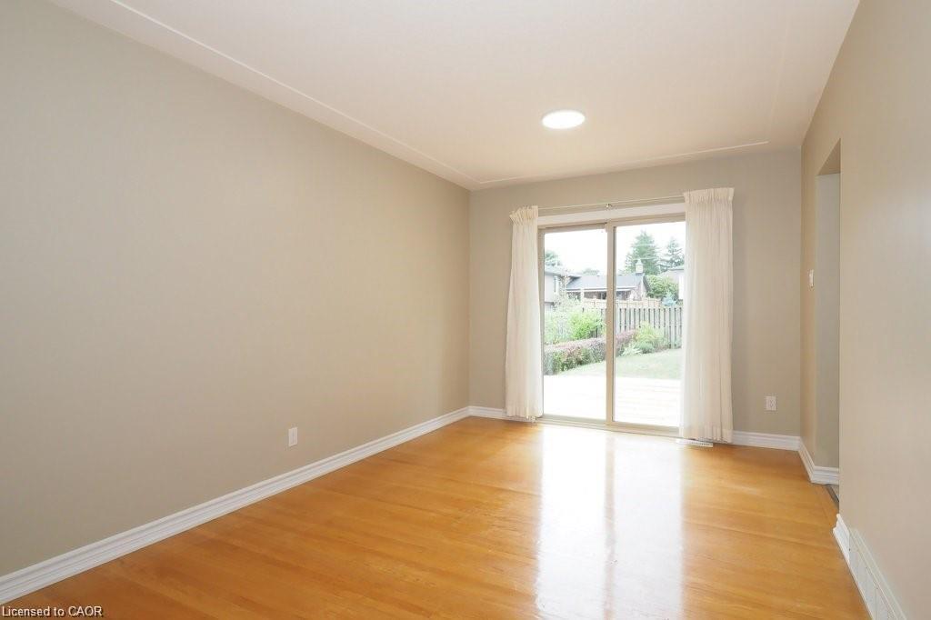 15 Niagara Road, Kitchener, ON - Indoor Photo Showing Other Room