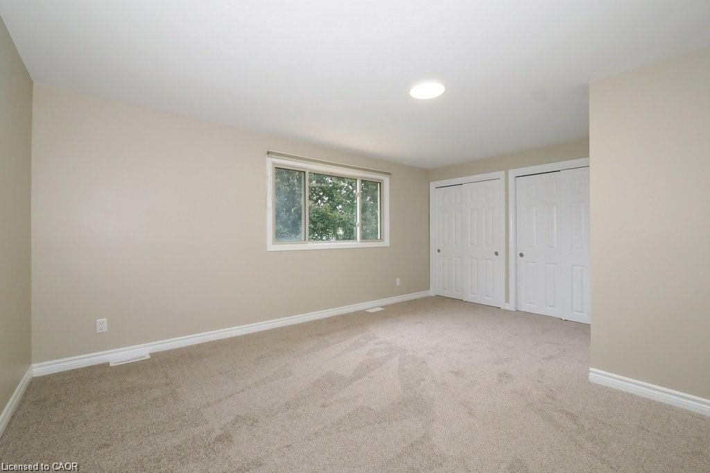 15 Niagara Road, Kitchener, ON - Indoor Photo Showing Other Room