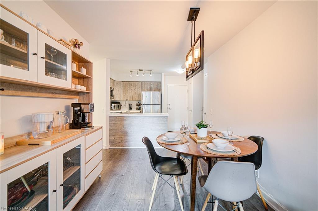 608-361 Front Street W, Toronto, ON - Indoor Photo Showing Dining Room