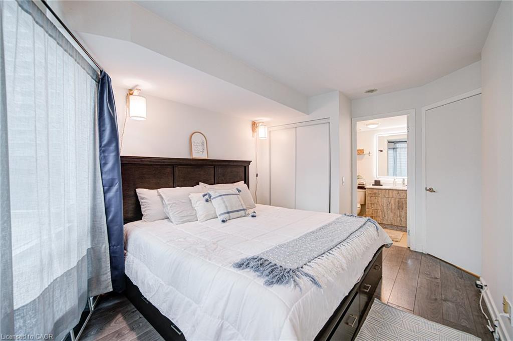 608-361 Front Street W, Toronto, ON - Indoor Photo Showing Bedroom