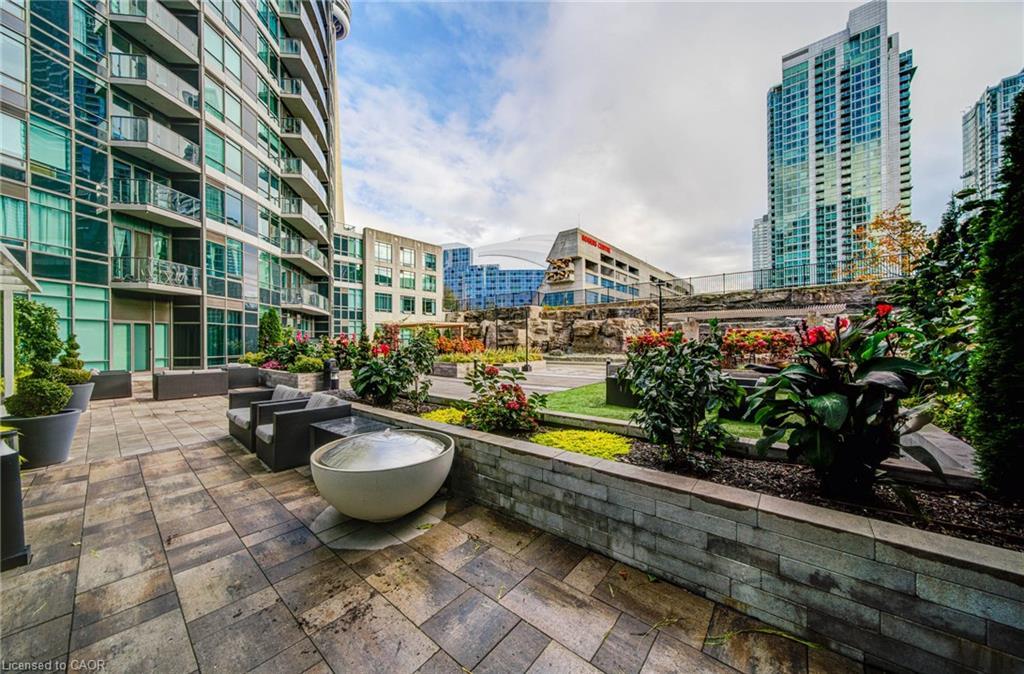 608-361 Front Street W, Toronto, ON - Outdoor