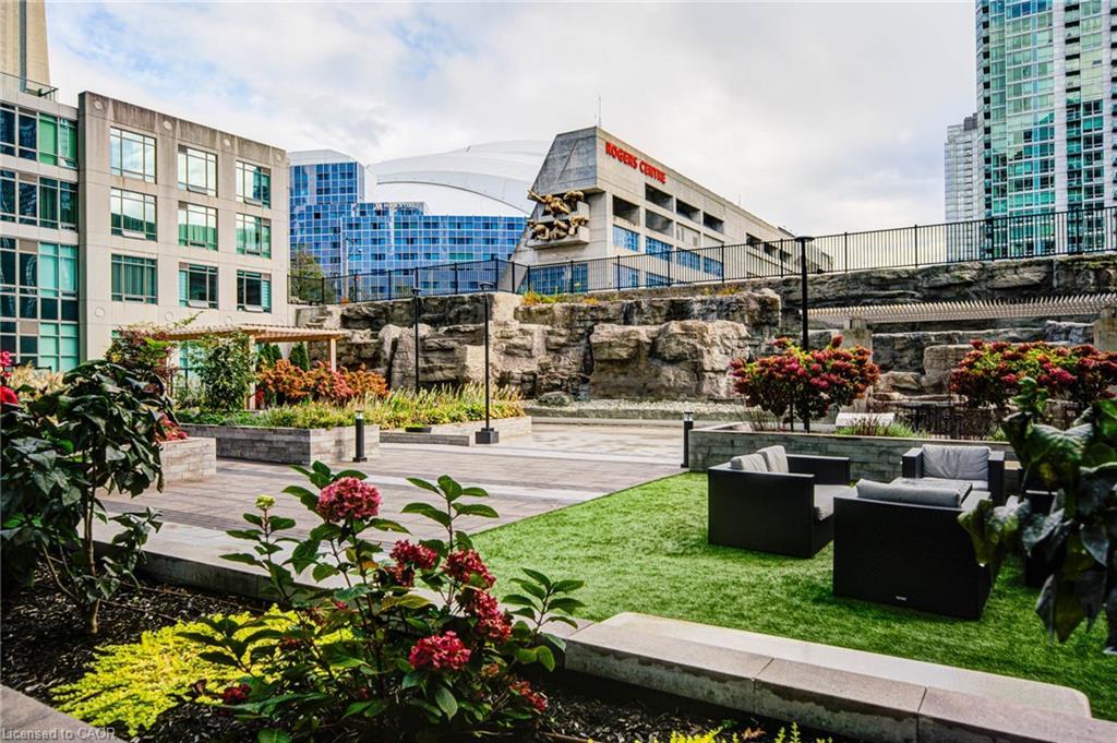 608-361 Front Street W, Toronto, ON - Outdoor