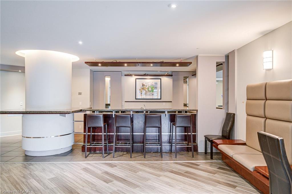 608-361 Front Street W, Toronto, ON - Indoor Photo Showing Other Room