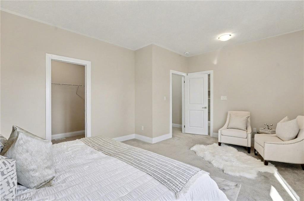 156 Ridgemount Street, Kitchener, ON - Indoor Photo Showing Bedroom