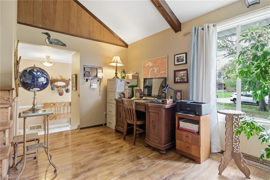 1470 Barron Road, Thorold, ON - Indoor Photo Showing Office