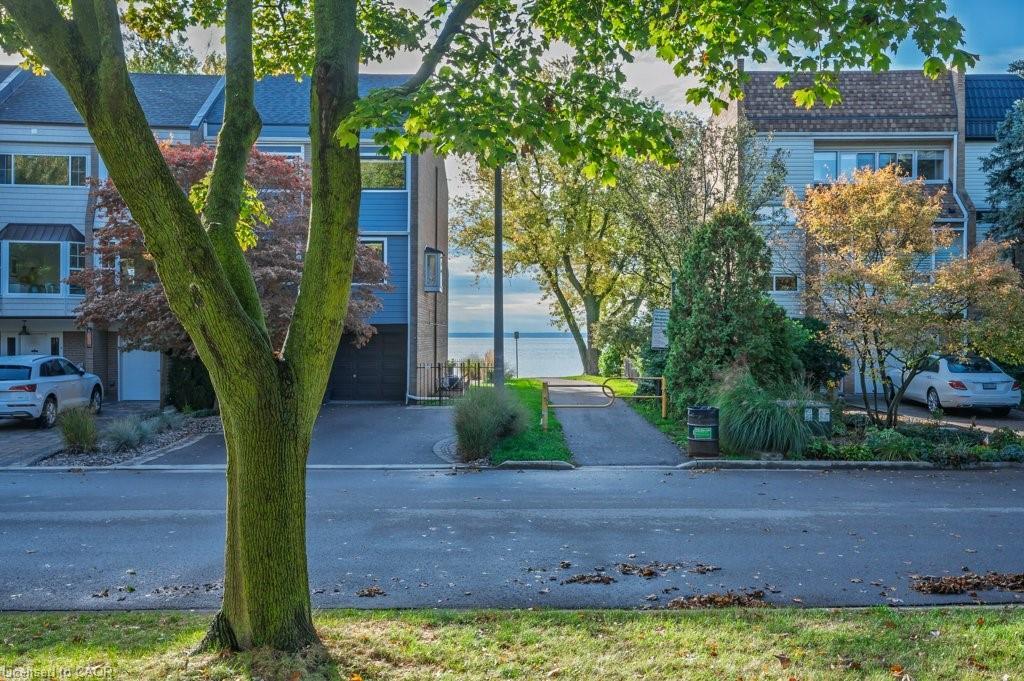 2063 Waters Edge Drive, Oakville, ON - Outdoor