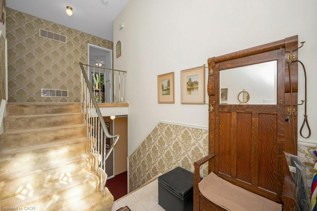 2063 Waters Edge Drive, Oakville, ON - Indoor Photo Showing Other Room