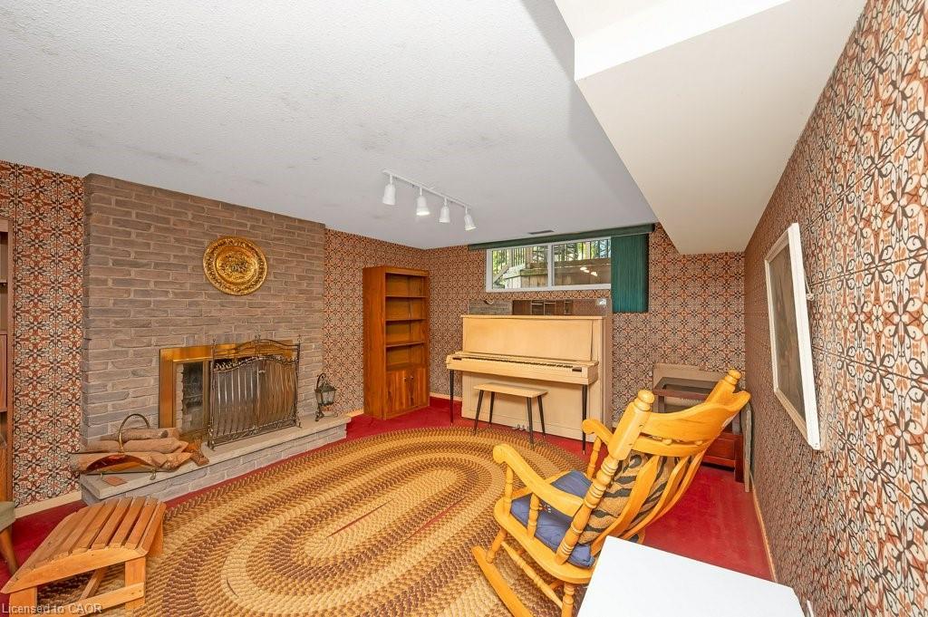 2063 Waters Edge Drive, Oakville, ON - Indoor With Fireplace