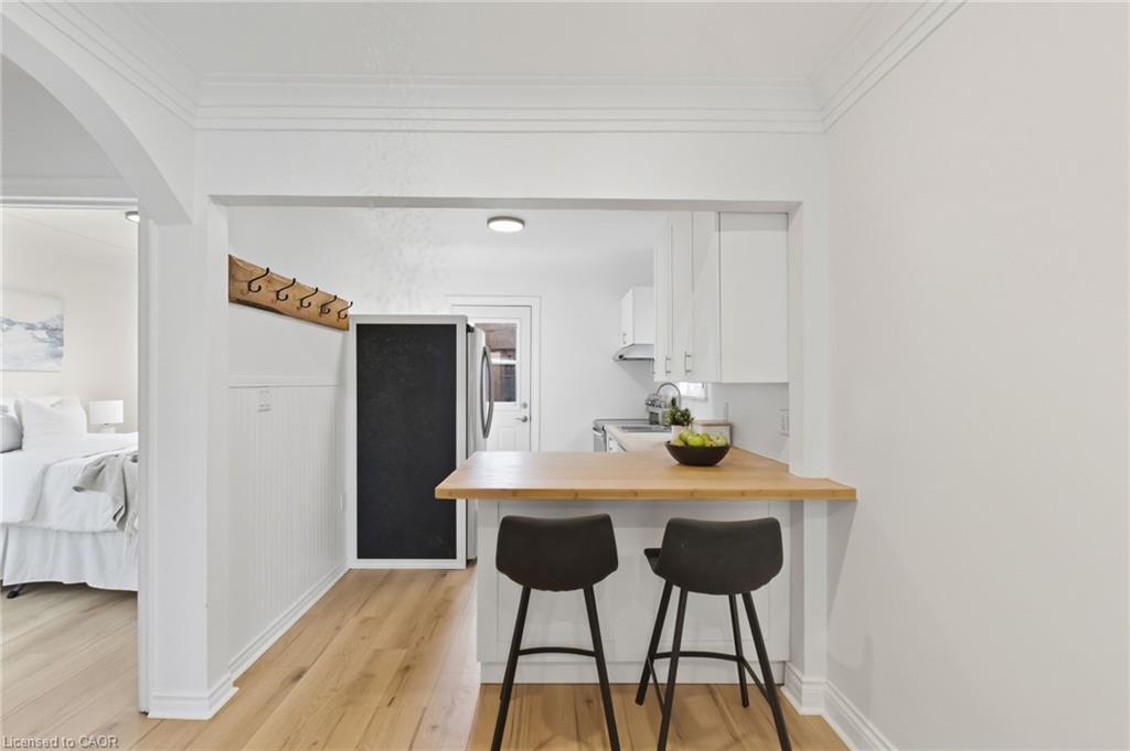 78 Delena Avenue N, Hamilton, ON - Indoor