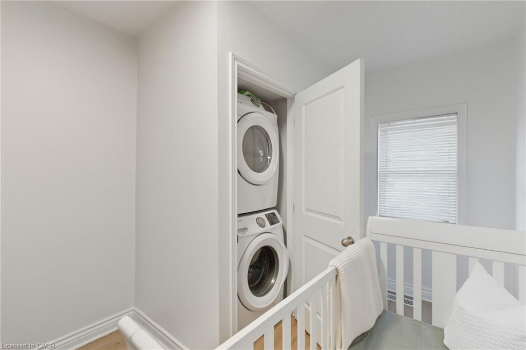 78 Delena Avenue N, Hamilton, ON - Indoor Photo Showing Laundry Room