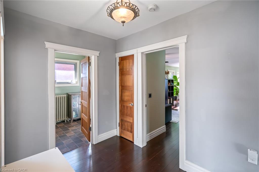 153 Geneva Street, St. Catharines, ON - Indoor