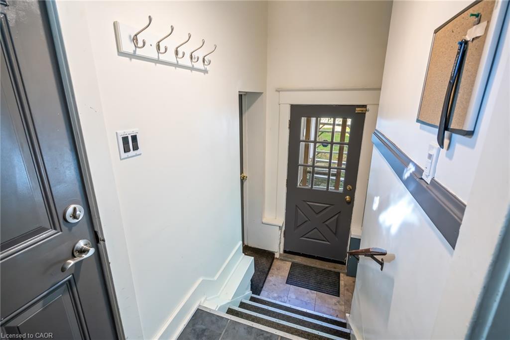 153 Geneva Street, St. Catharines, ON - Indoor Photo Showing Other Room