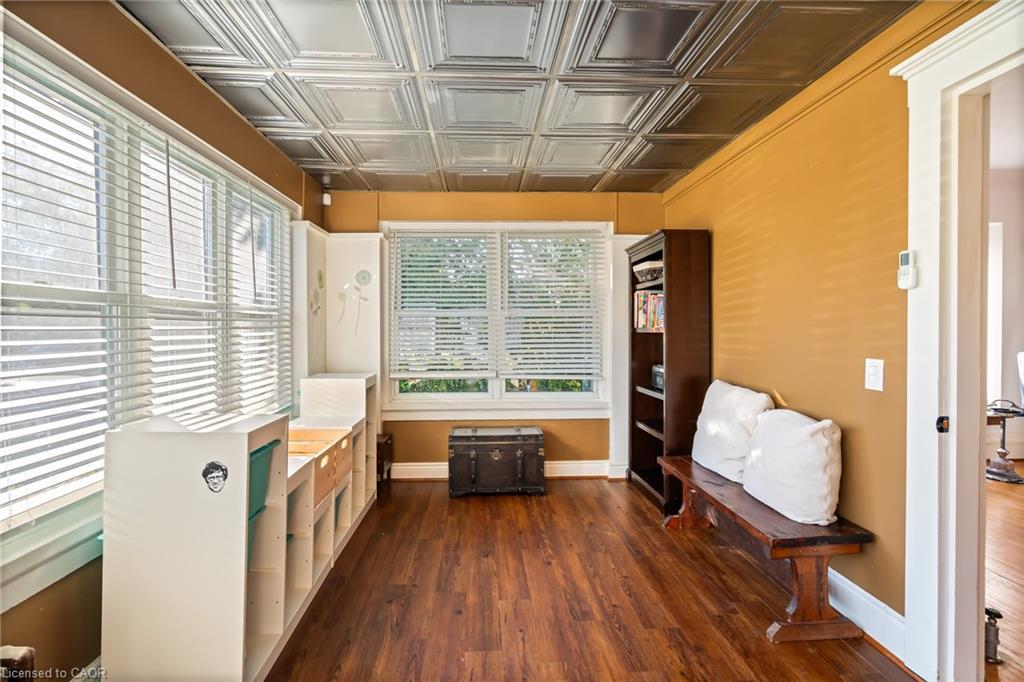 153 Geneva Street, St. Catharines, ON - Indoor