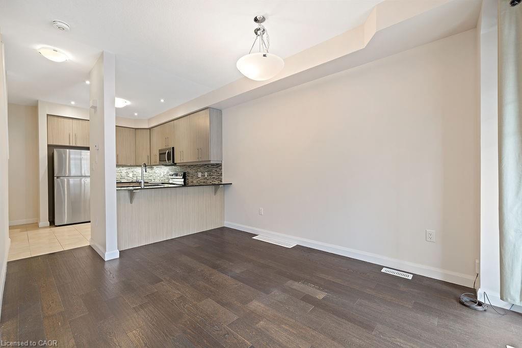 33-1169 Garner Road E, Ancaster, ON - Indoor Photo Showing Kitchen