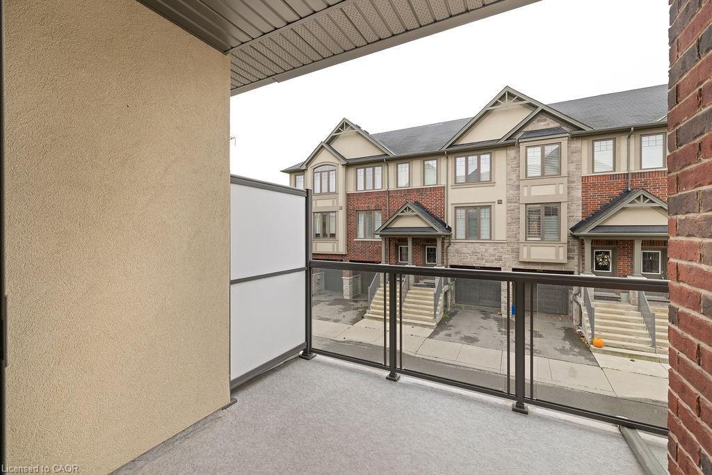 33-1169 Garner Road E, Ancaster, ON - Outdoor