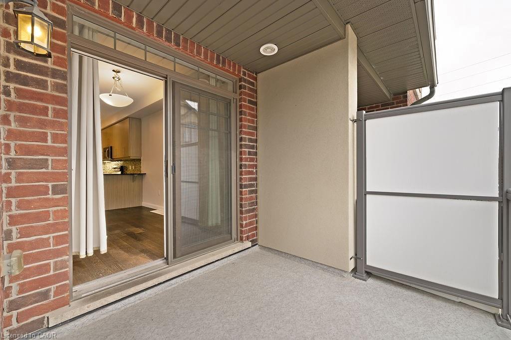 33-1169 Garner Road E, Ancaster, ON - Outdoor With Exterior