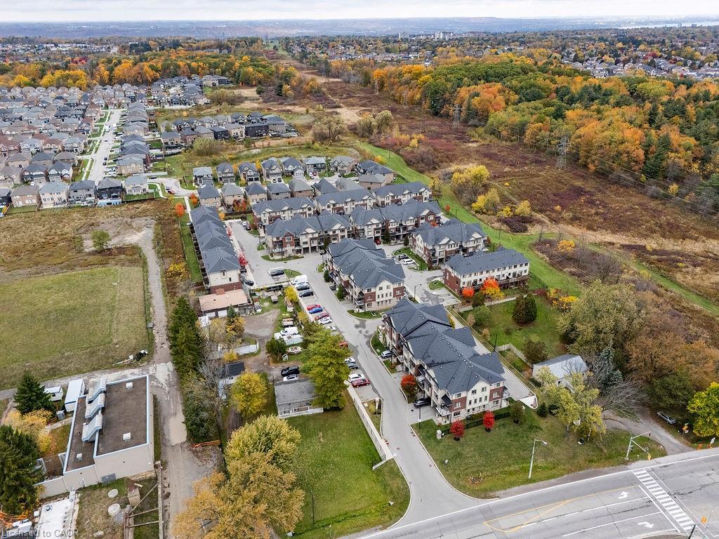 33-1169 Garner Road E, Ancaster, ON - Outdoor With View