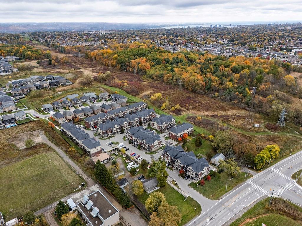 33-1169 Garner Road E, Ancaster, ON - Outdoor With View