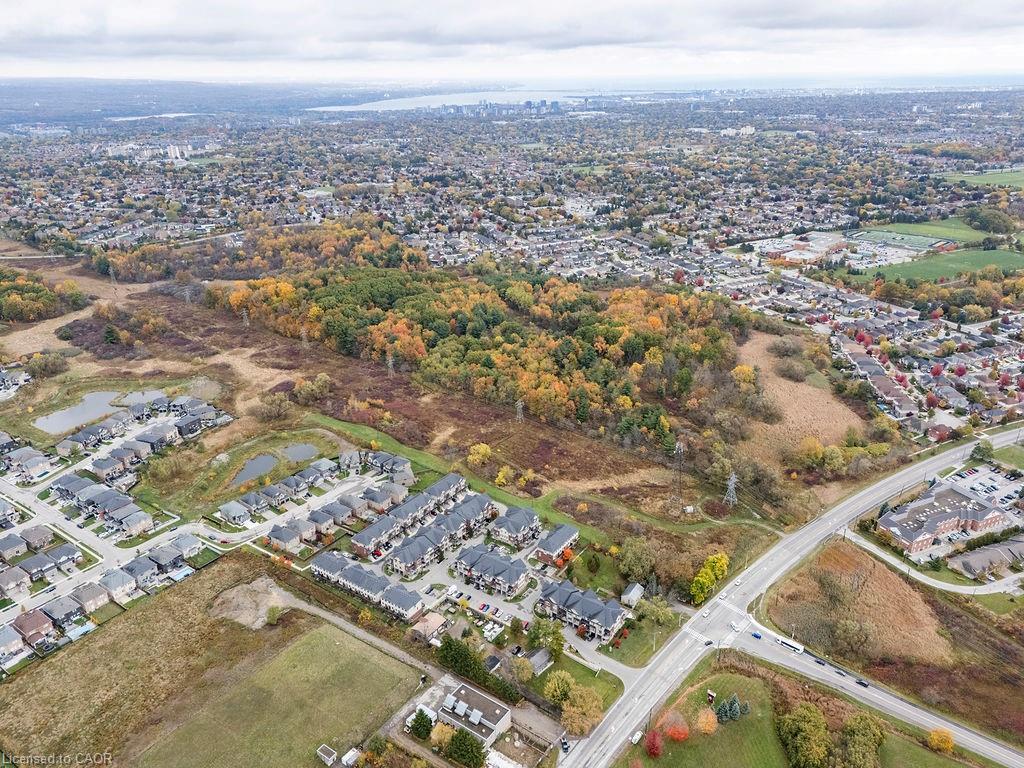 33-1169 Garner Road E, Ancaster, ON - Outdoor With View