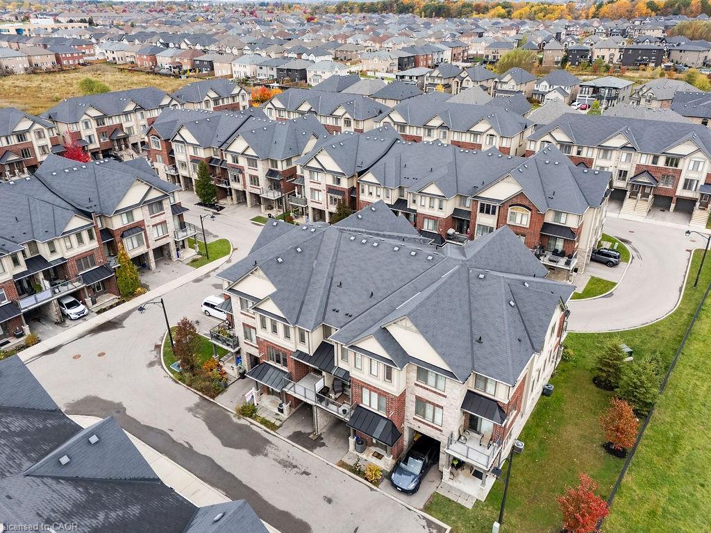 33-1169 Garner Road E, Ancaster, ON - Outdoor With View