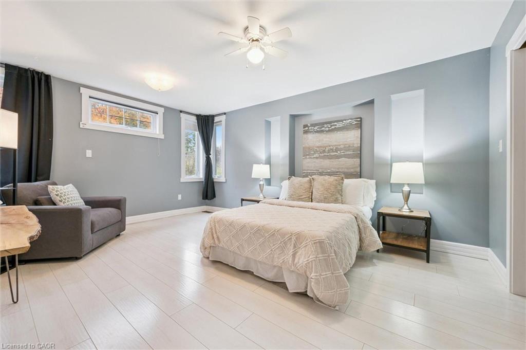 500 Watson Parkway S, Guelph, ON - Indoor Photo Showing Bedroom