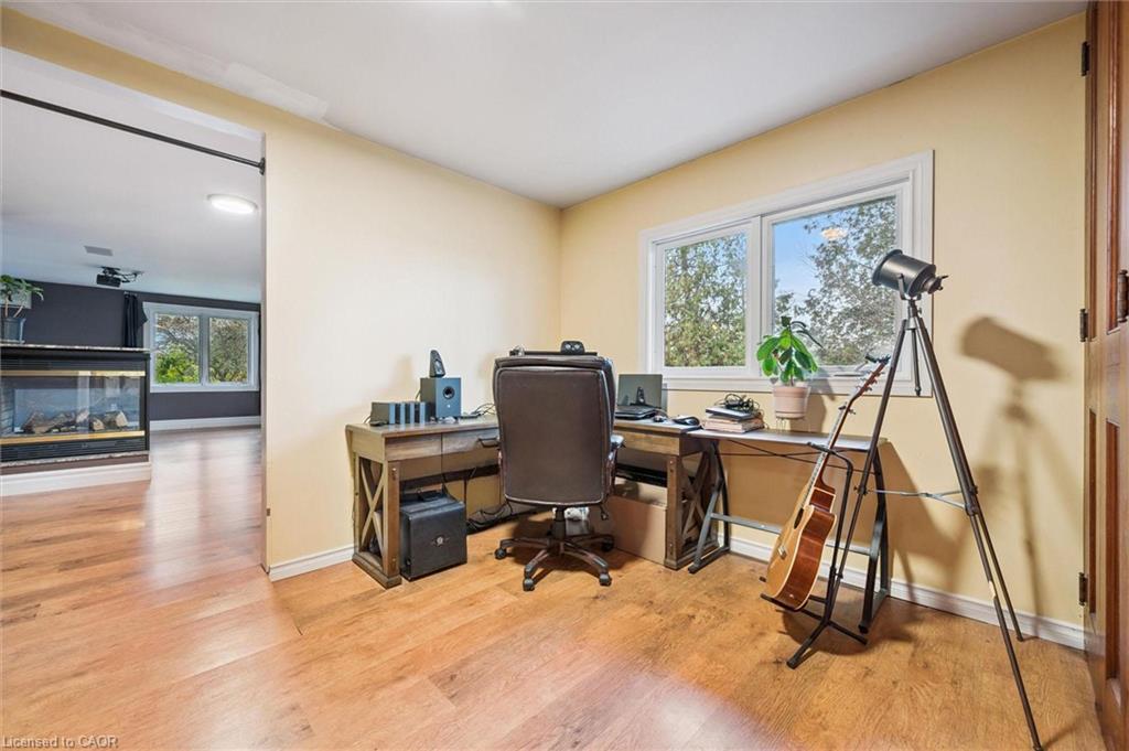 500 Watson Parkway S, Guelph, ON - Indoor Photo Showing Office