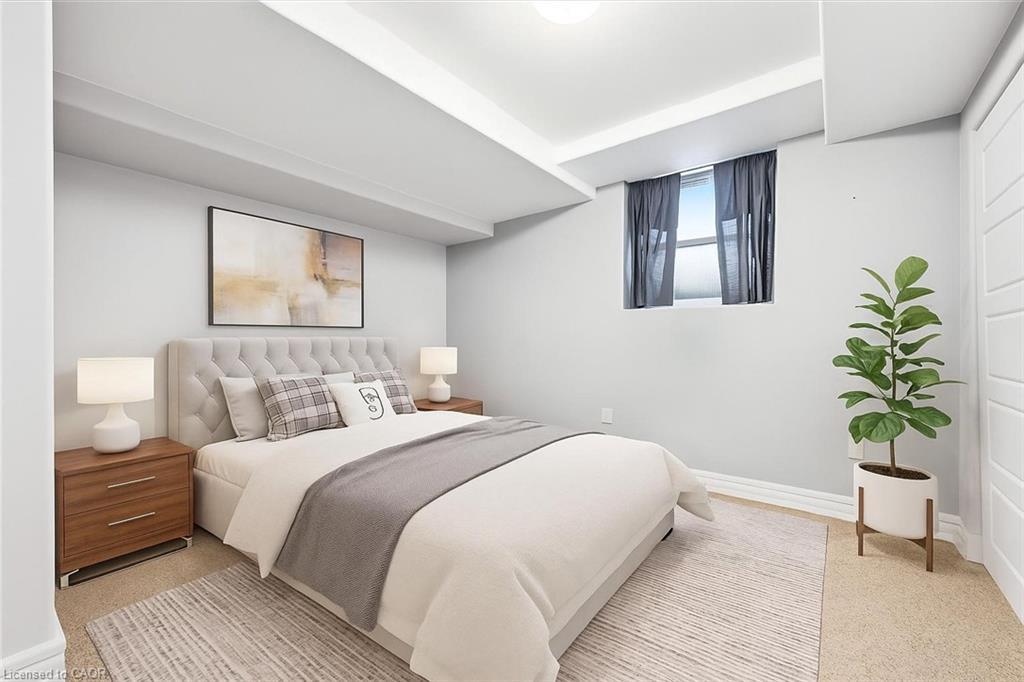 500 Watson Parkway S, Guelph, ON - Indoor Photo Showing Bedroom