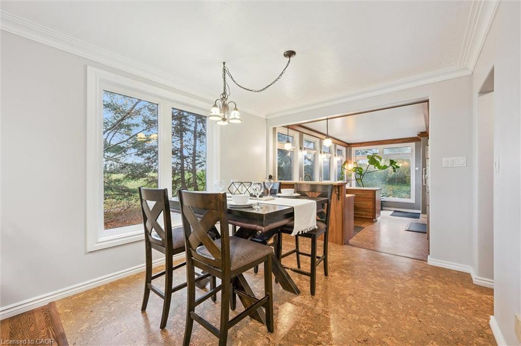500 Watson Parkway S, Guelph, ON - Indoor Photo Showing Dining Room