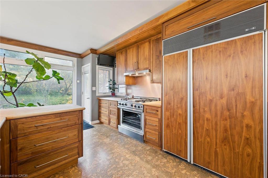 500 Watson Parkway S, Guelph, ON - Indoor Photo Showing Kitchen