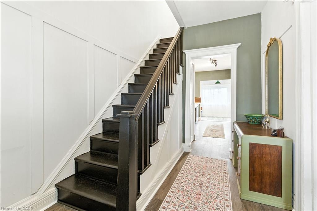 12 Francis Street, Hamilton, ON - Indoor Photo Showing Other Room