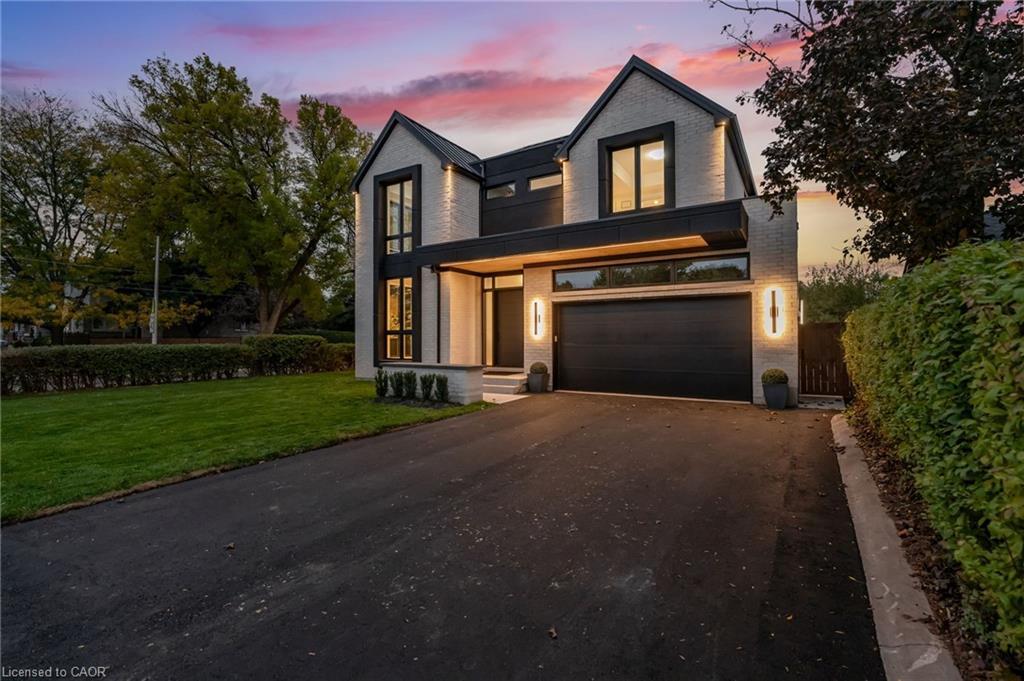 144 Mansfield Drive, Oakville, ON - Outdoor