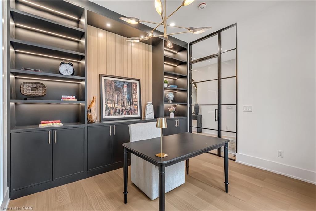 144 Mansfield Drive, Oakville, ON - Indoor