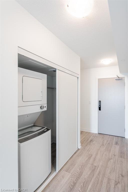 A401-3210 Dakota Common, Burlington, ON - Indoor Photo Showing Laundry Room
