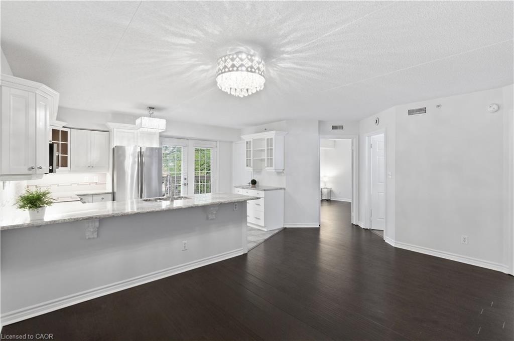 201-4013 Kilmer Drive, Burlington, ON - Indoor