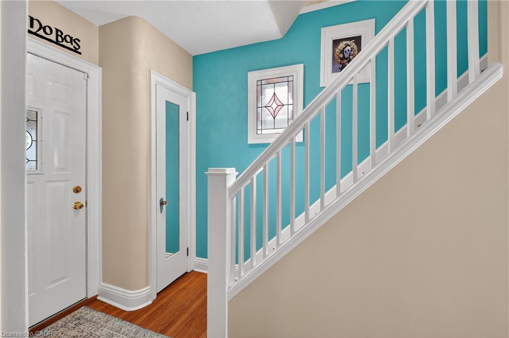 46 Weir Street S, Hamilton, ON - Indoor Photo Showing Other Room